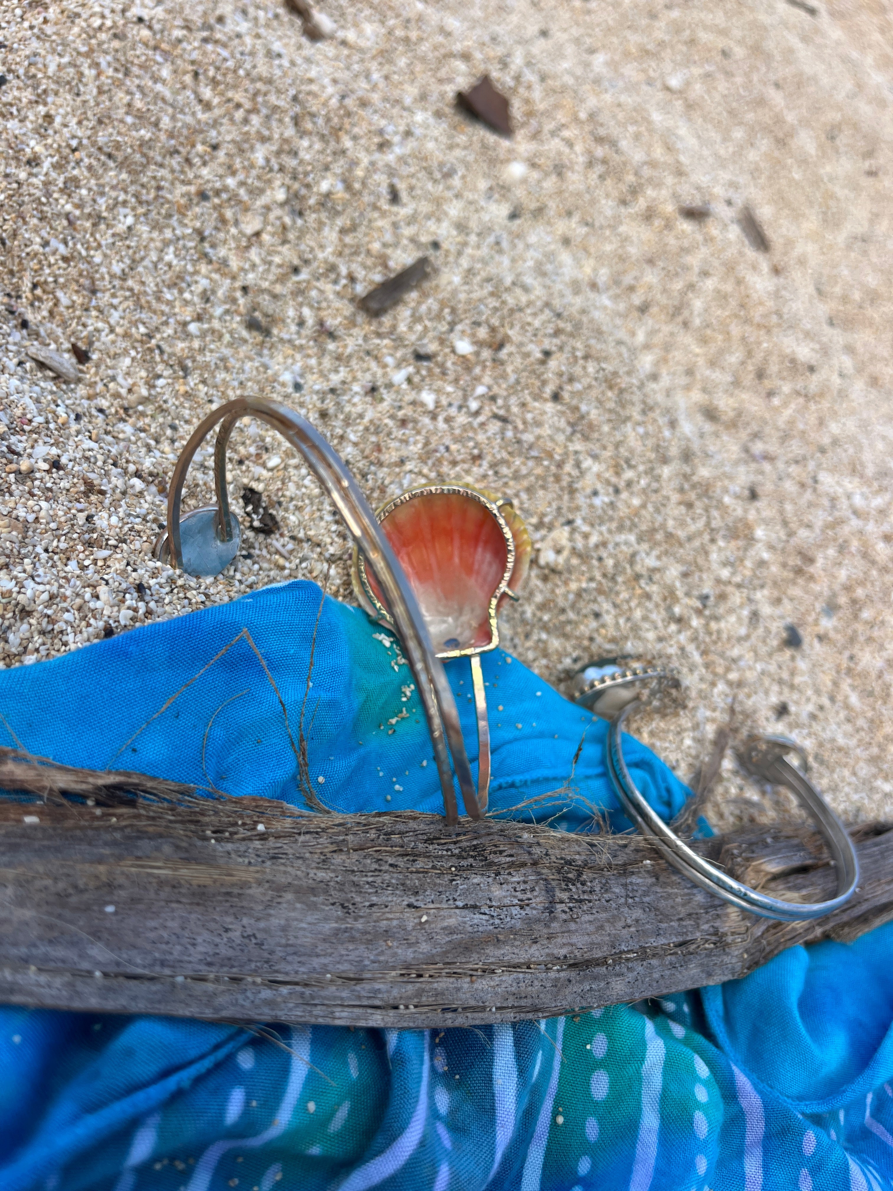Sunrise Shell Arm Cuff